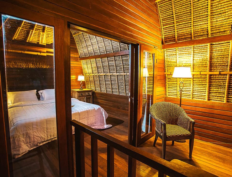 Bed, Photo of the whole room, Decorative detail