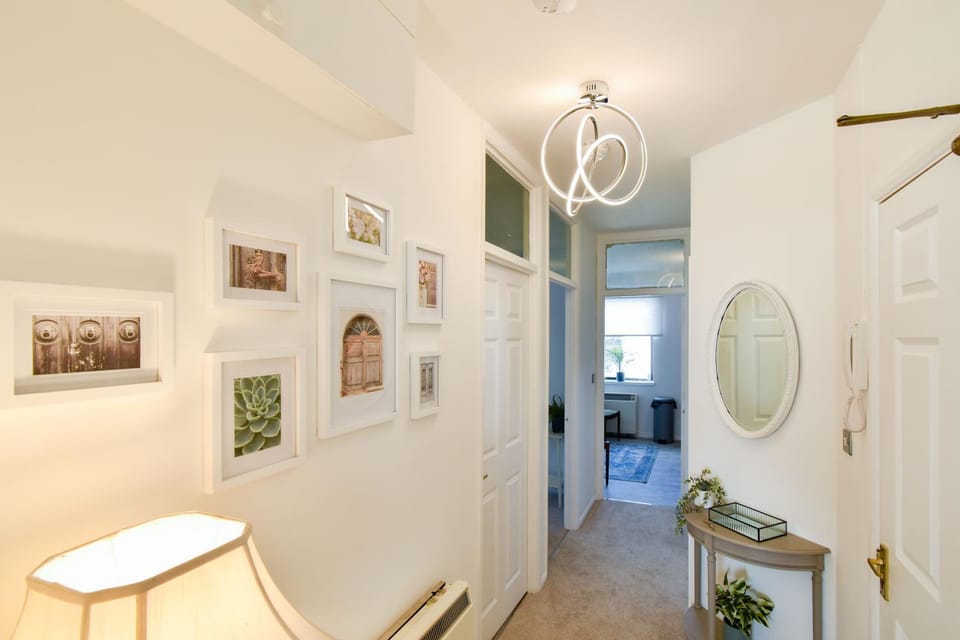 Luxury Spacious 2 bed Apartment Apartment in West Oxfordshire District