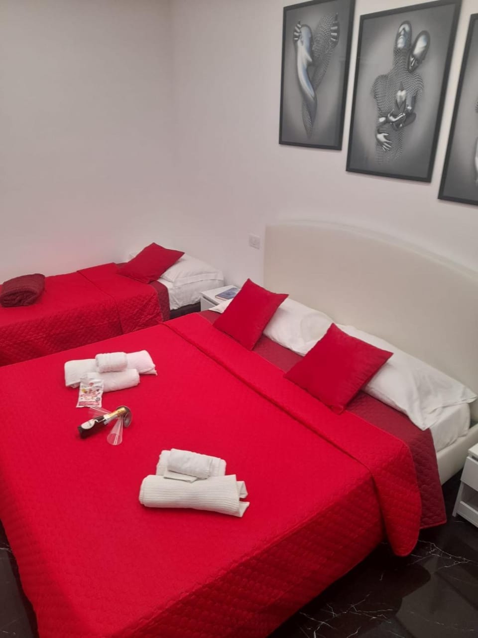 Lux House Naples Airport Bed and Breakfast in Naples