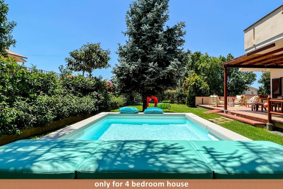 Garden, Swimming pool