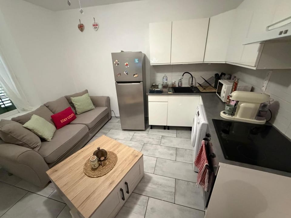 Bel appartement à deux pas du vieux port Apartment in La Ciotat