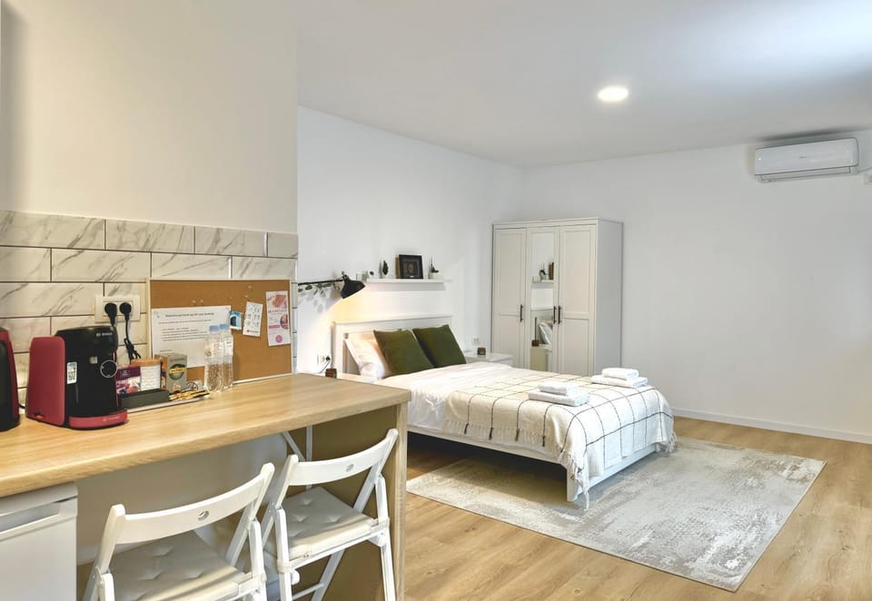 Sky Residence Airport Therme Otopeni 1 Apartment in Romania