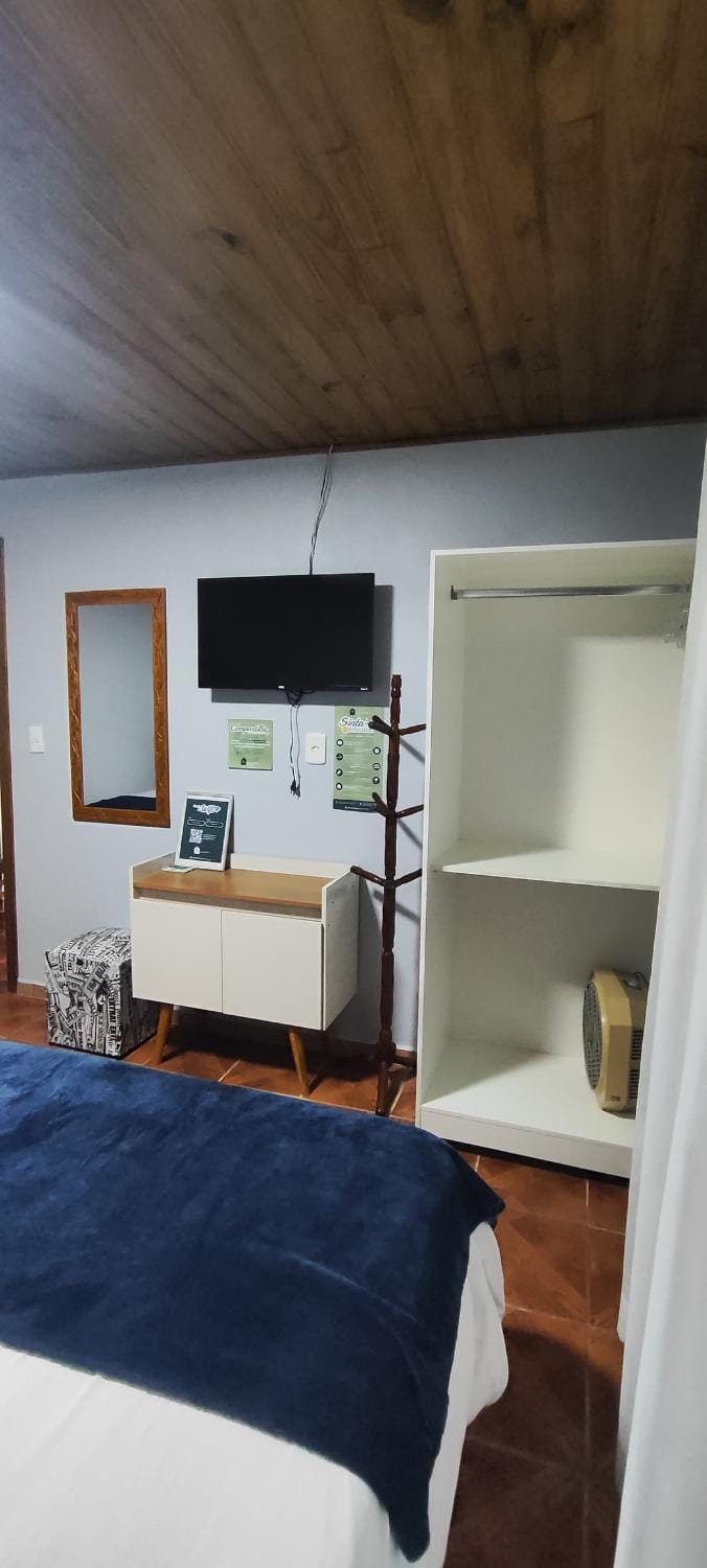 Bedroom, wardrobe