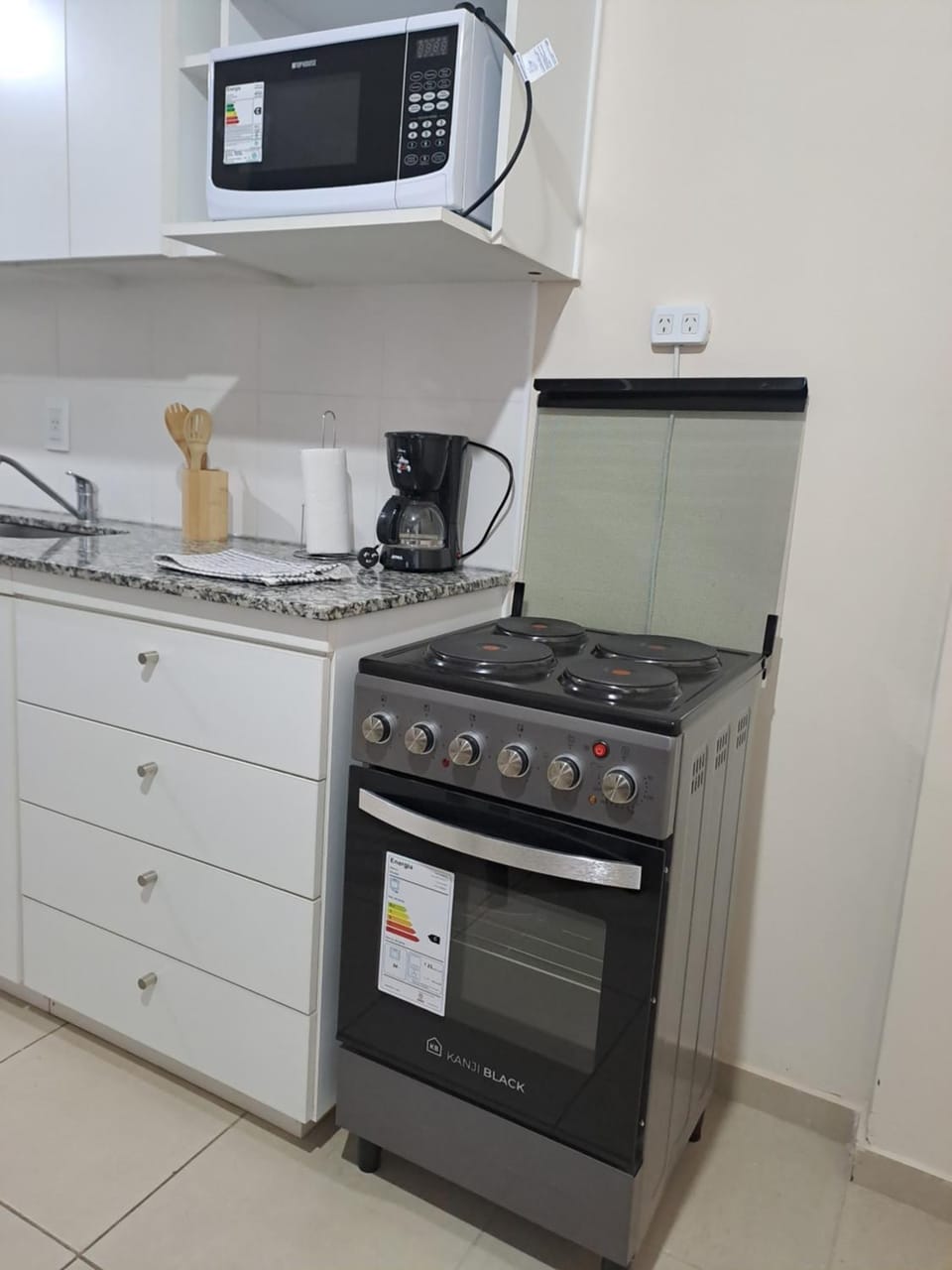 Moderno y nuevo apartamento con cochera en el centro Apartment in Mendoza