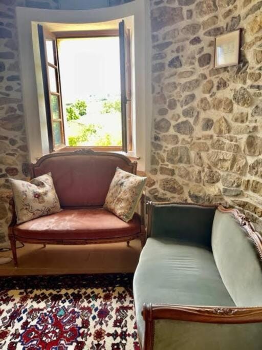 Seating area