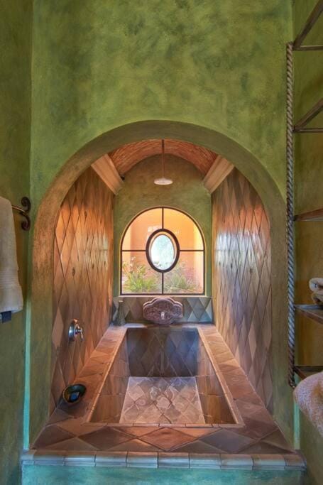 Bathroom, Bath