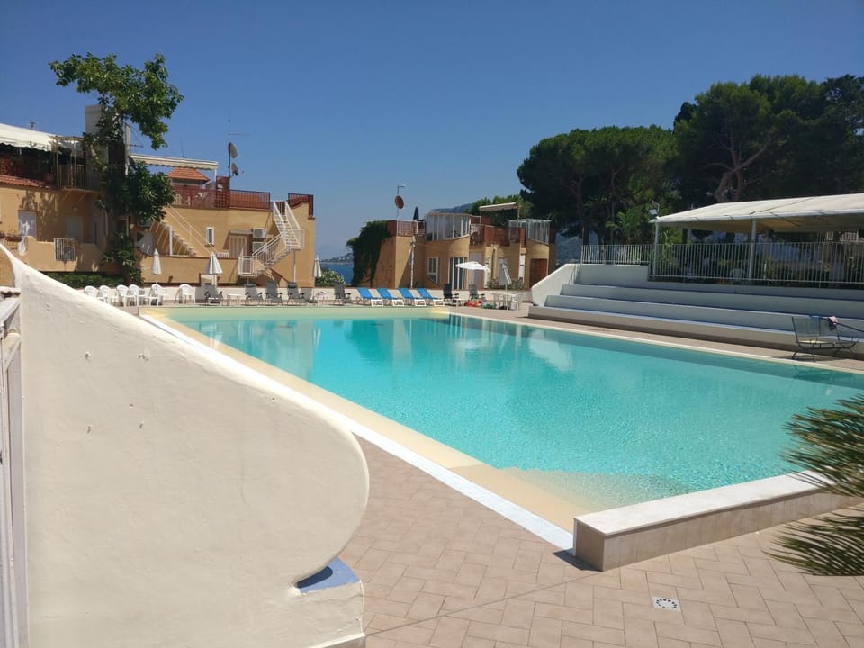 Pool view, Swimming pool