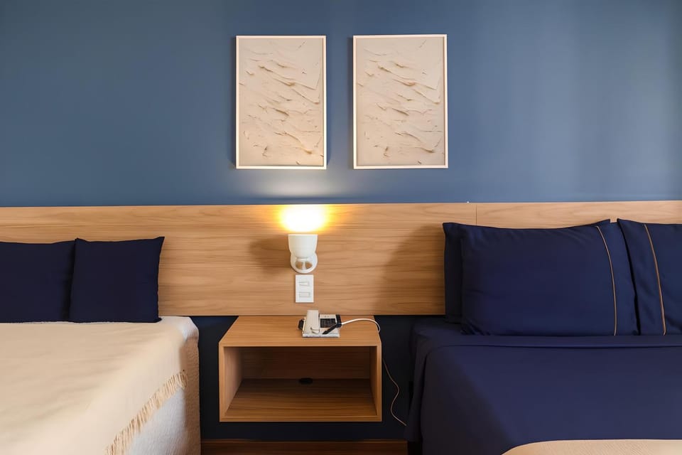 Bed, Bedroom, air conditioner