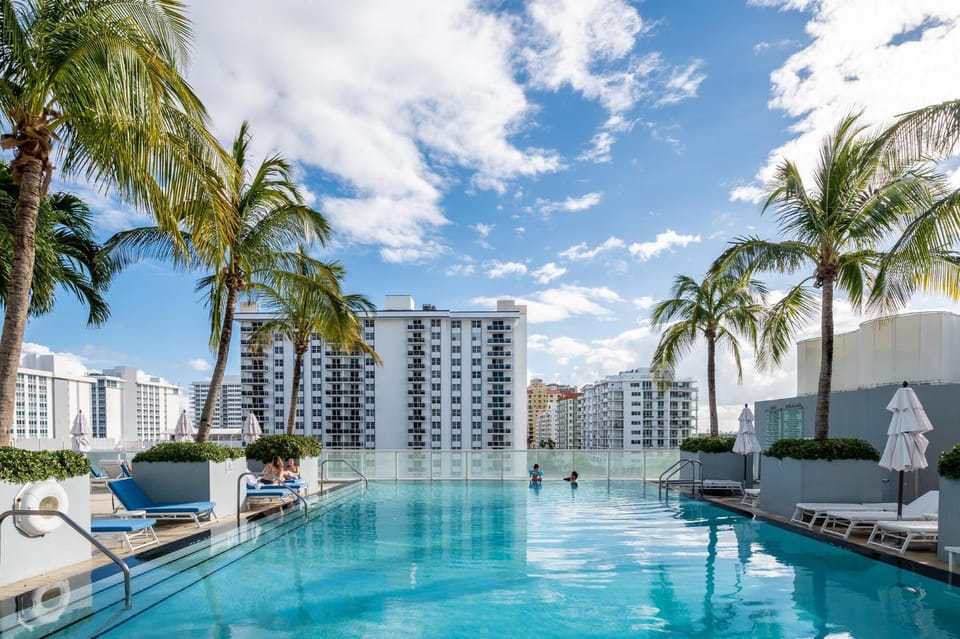 City view, Pool view, Swimming pool, Swimming pool