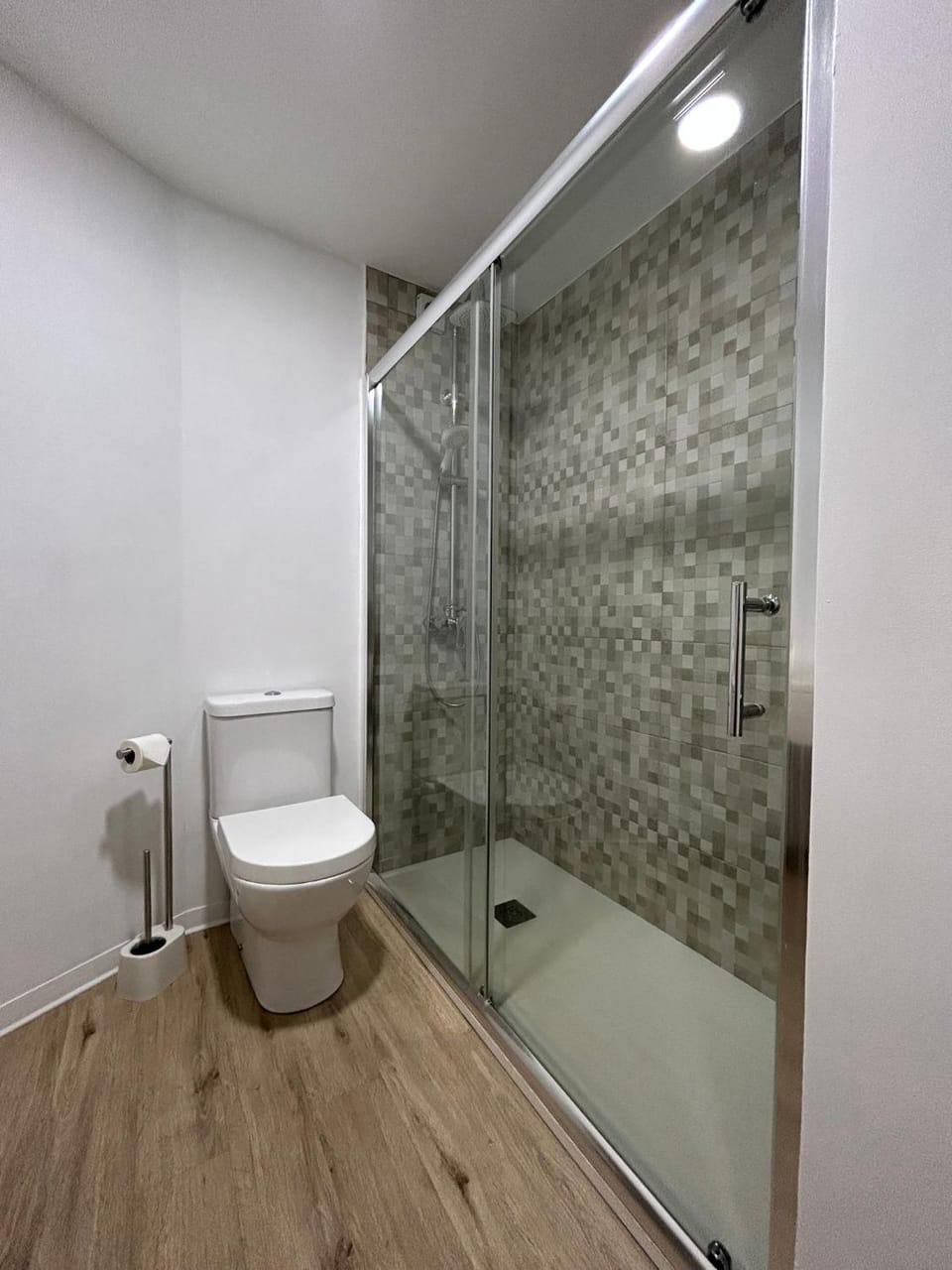 Shower, Toilet, Bathroom