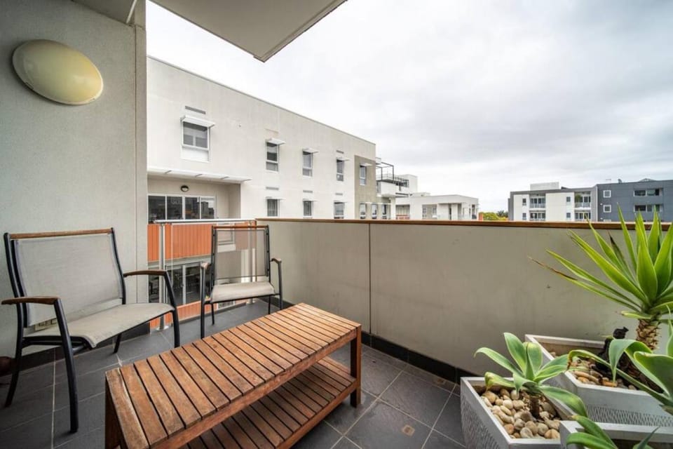 Property building, Balcony/Terrace