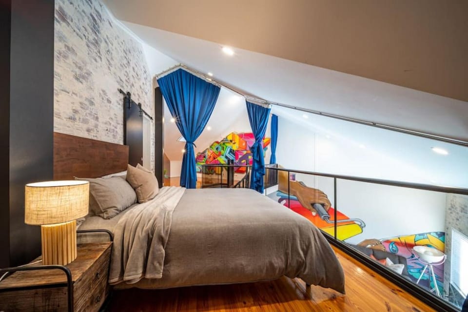 Bed, Bedroom