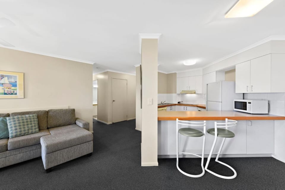 Gena Apartments Unit 11 Kings Beach QLD Apartment in Kings Beach