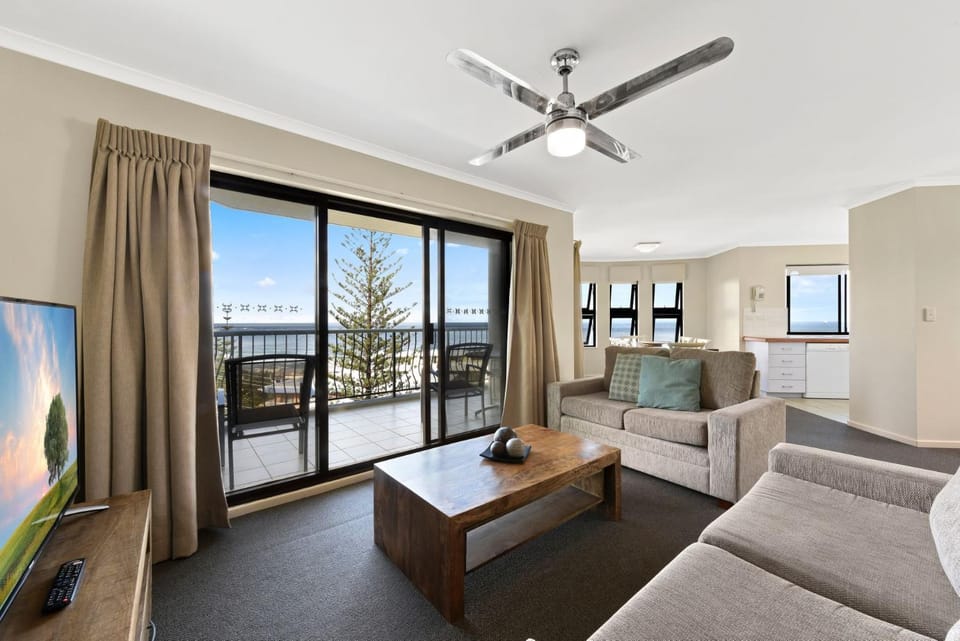 Gena Apartments Unit 13 Kings Beach QLD Apartment in Kings Beach