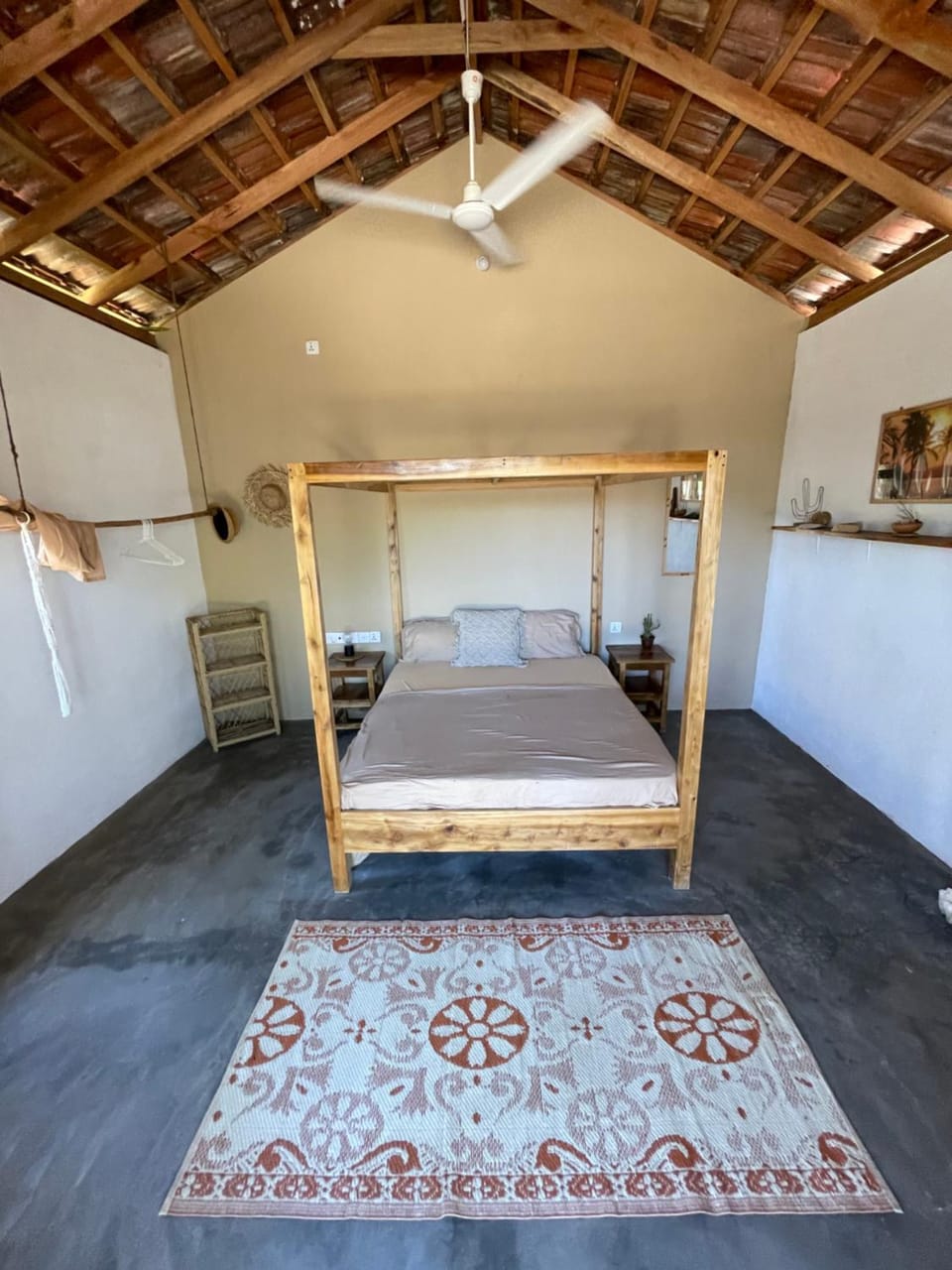 Photo of the whole room, Bedroom, fireplace