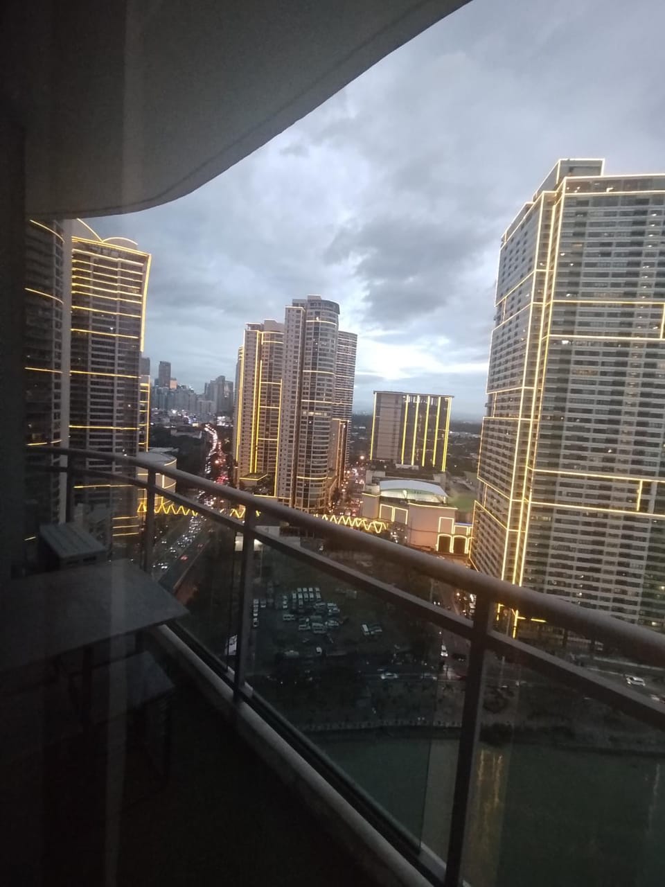Balcony/Terrace, City view, River view