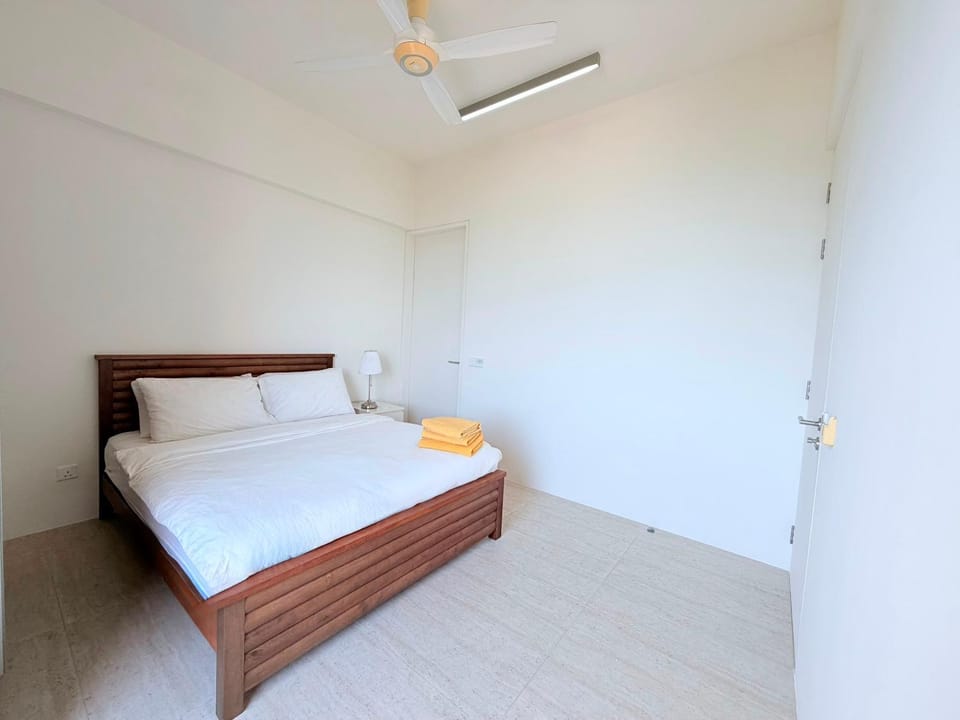 By The Sea Direct Seaview n Pool view#B53 Apartment in Batu Ferringhi, Penang, Malaysia