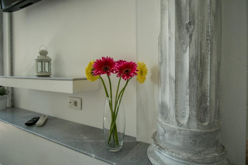 Decorative detail