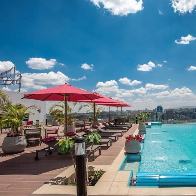Day, Pool view, Swimming pool, Swimming pool, sunbed