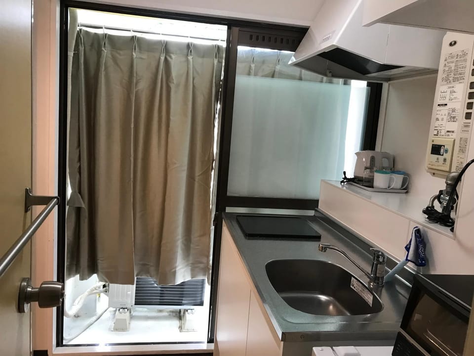 大阪長居港湾客房 Bed and Breakfast in Osaka