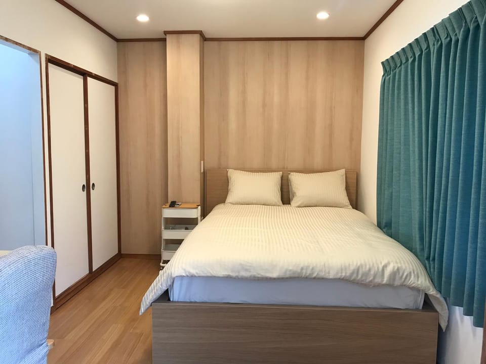 大阪長居港湾客房 Bed and Breakfast in Osaka