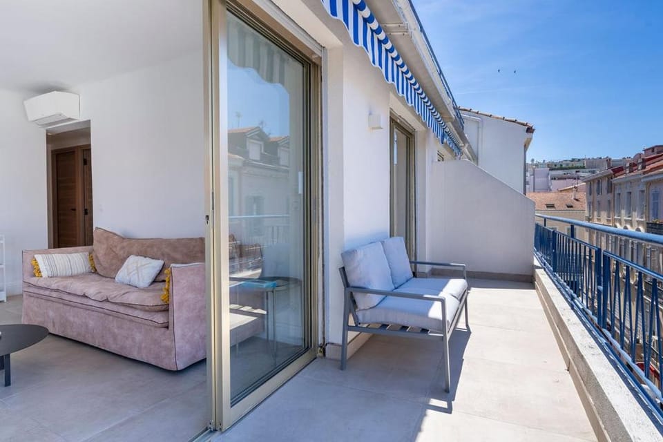 Balcony/Terrace, Living room