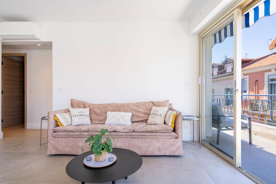 Balcony/Terrace, Living room