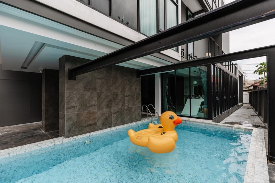 Futuristic Pool Villa with Stunning Mountain View Villa in Chiang Mai
