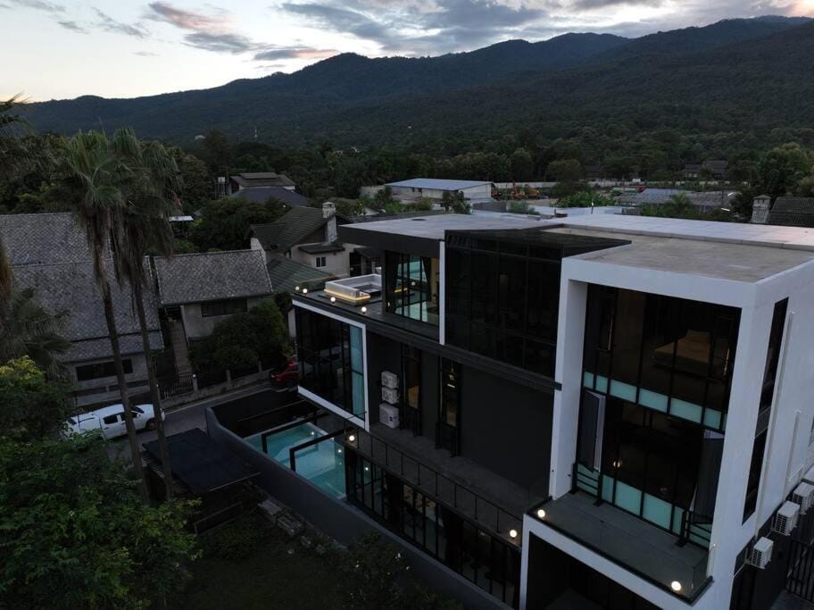 Futuristic Pool Villa with Stunning Mountain View Villa in Chiang Mai