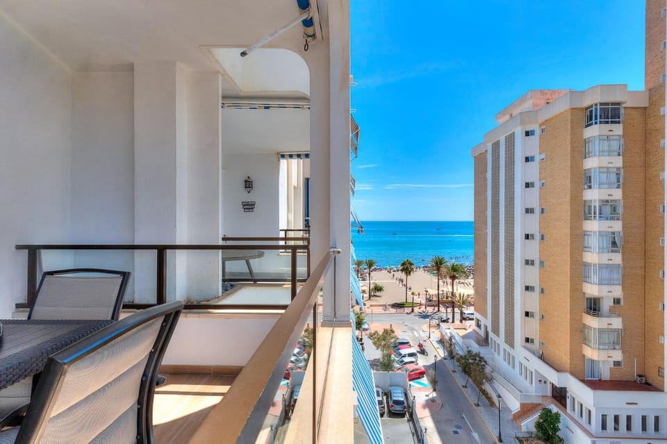 Property building, Day, Natural landscape, View (from property/room), Balcony/Terrace, Seating area, Beach, City view, Sea view, Location