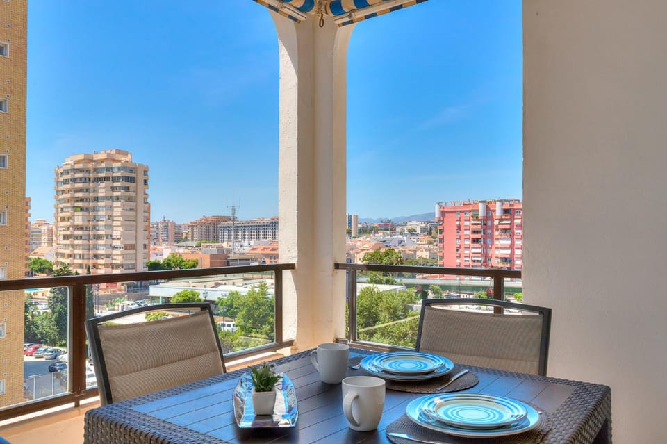 Balcony/Terrace, Mountain view, Street view