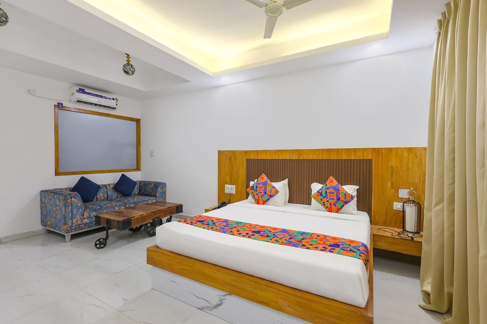 Bed, air conditioner