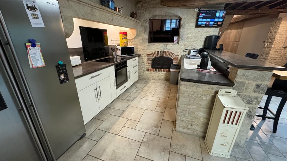 Kitchen or kitchenette, stove