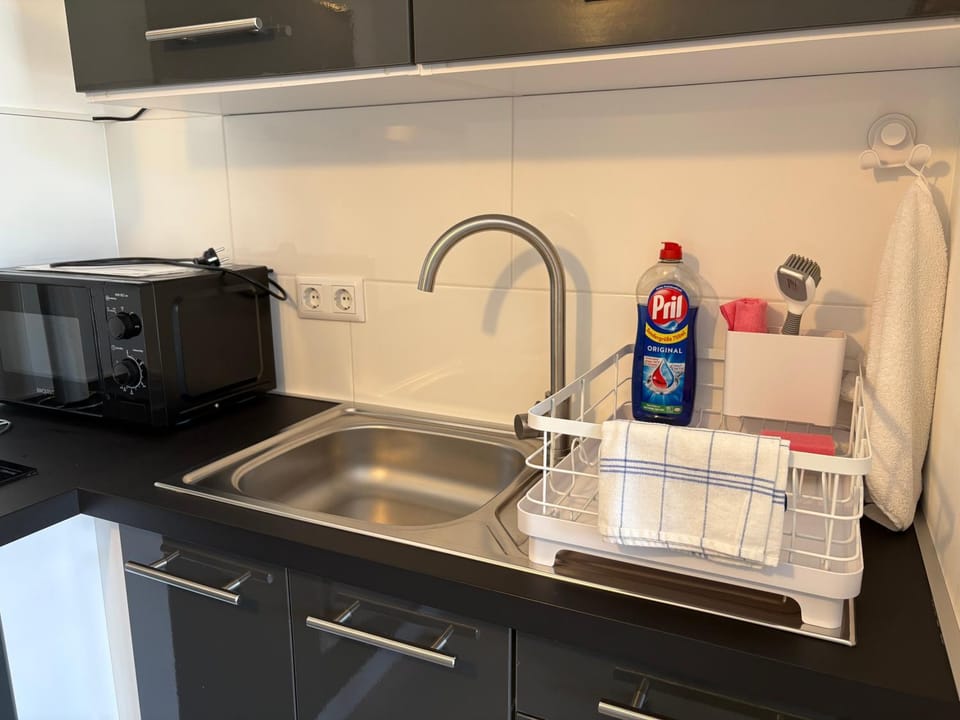 Kitchen or kitchenette, stove, kitchen