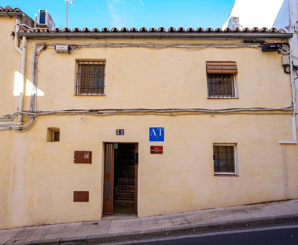 APARTAMENTO BERROCALA Apartment in Cáceres‎