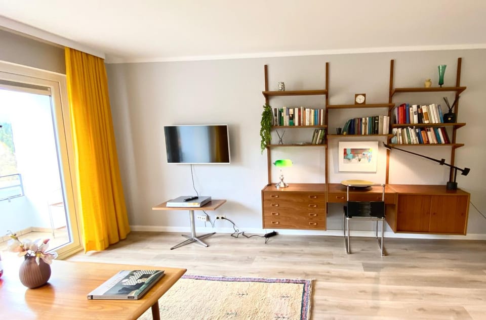 Library, TV and multimedia, Living room, hair dresser
