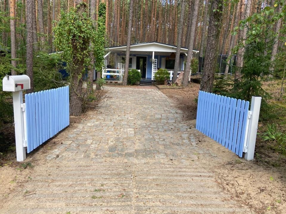 Sosnowy Zakątek - domek wakacyjny nad jeziorem w lesie House in West Pomeranian Voivodeship, Poland