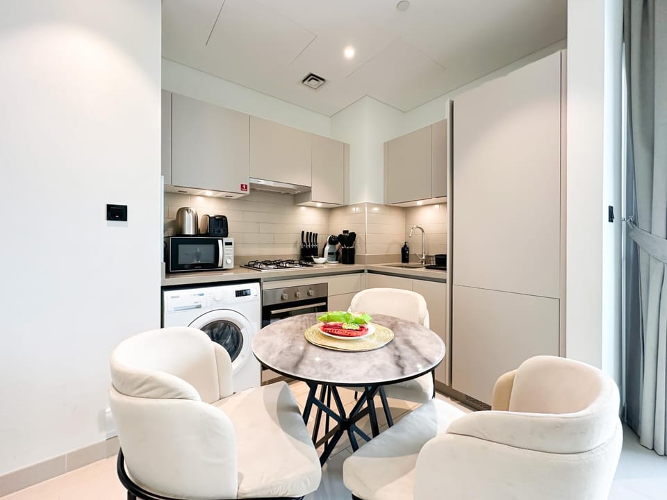 Trophy - Maison de Charme Suite Apartment in Dubai