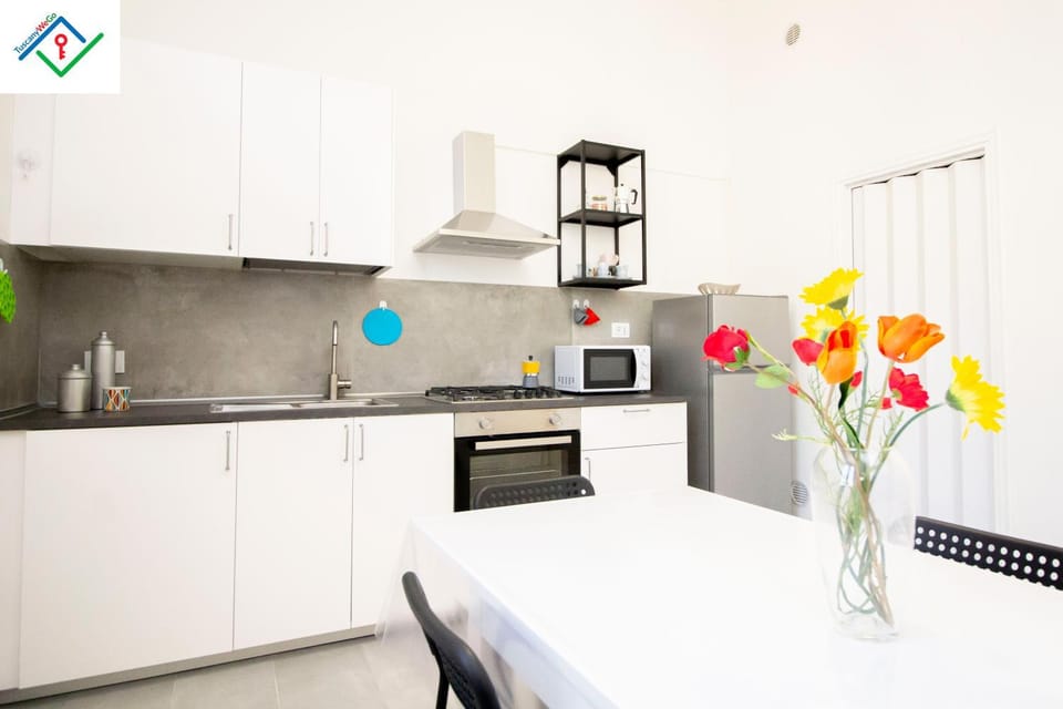 Kitchen or kitchenette, kitchen