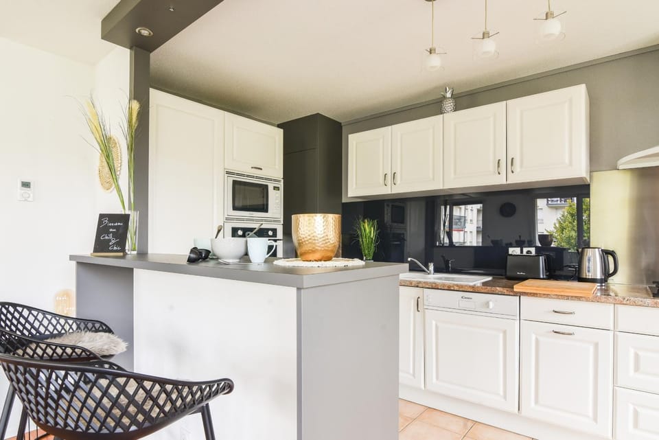 Coffee/tea facilities, Kitchen or kitchenette, minibar, pet friendly, stove, toaster
