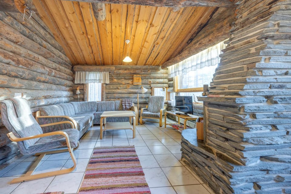 Living room, Seating area, fireplace
