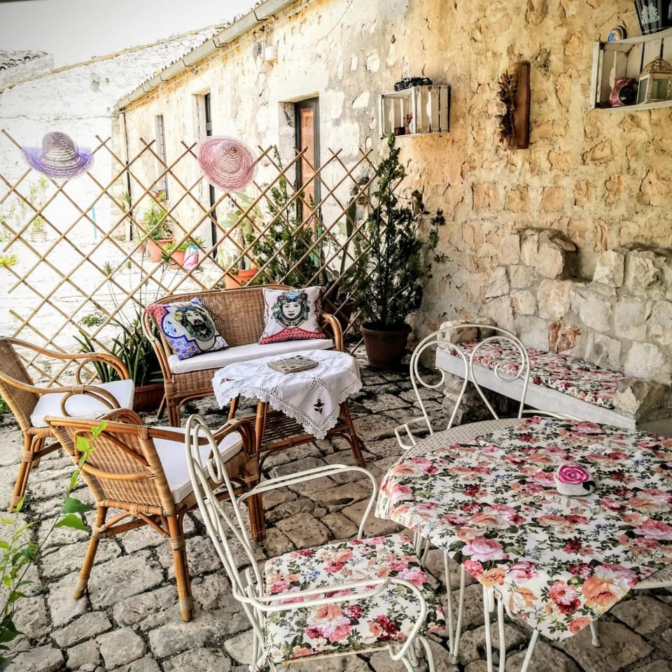 Torre Rodosta Apartment in Sicily