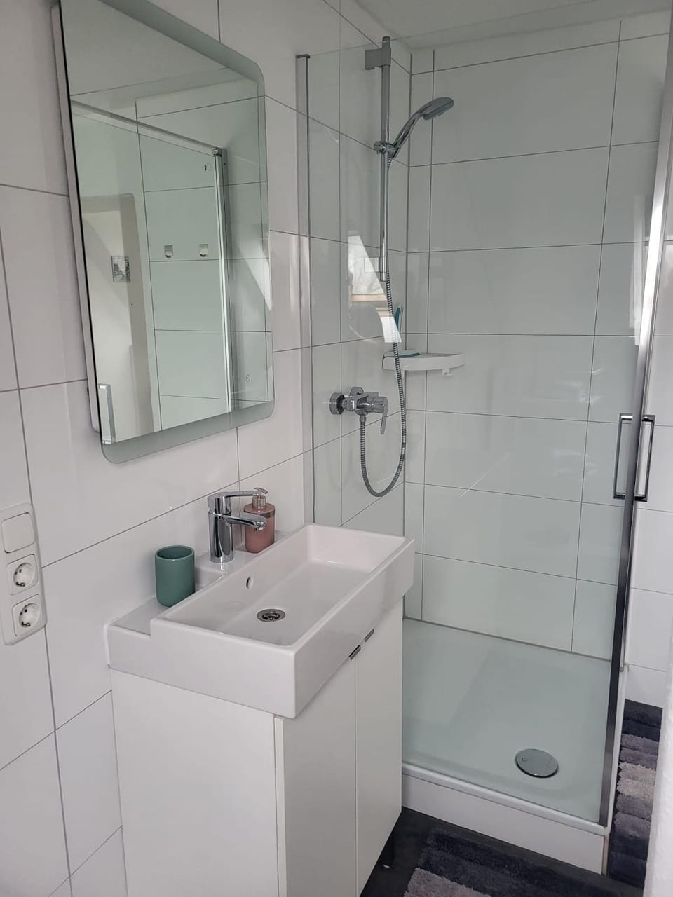 A&V Apartments Gemütliche Rheinblick Wohnung Apt Daisy Apartment in Duisburg