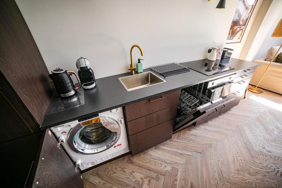 Coffee/tea facilities, Kitchen or kitchenette, Food and drinks, minibar, pet friendly, stove