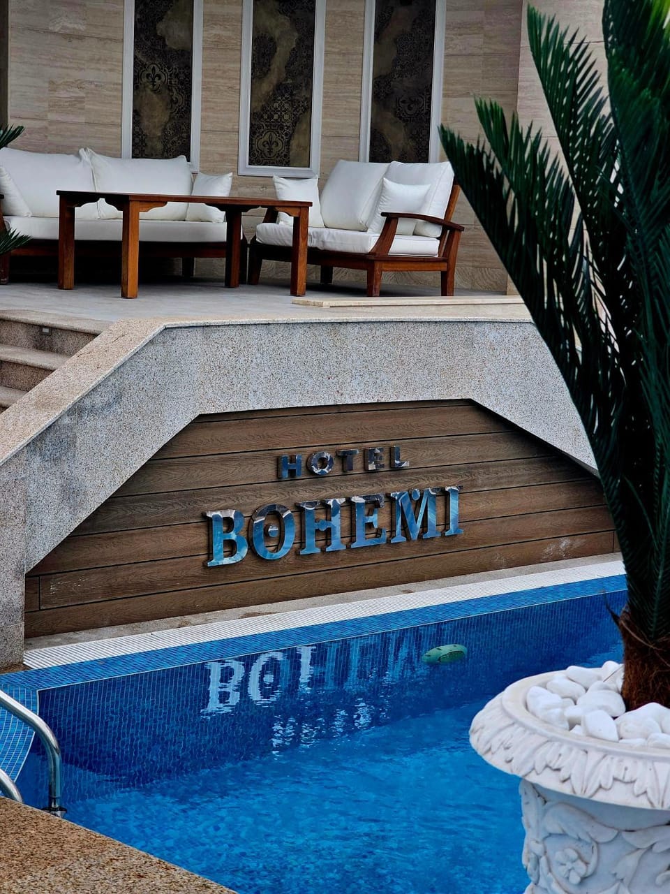 Text overlay, Pool view, Swimming pool