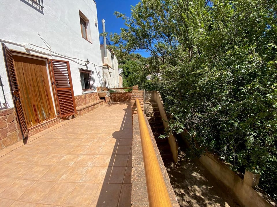 Villa Nadimar - Casa rural con terraza magnífica y 4 habitaciones House in La Alpujarra