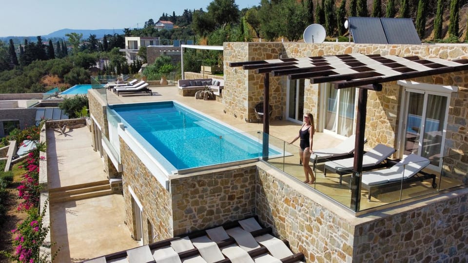 Patio, Pool view, Swimming pool