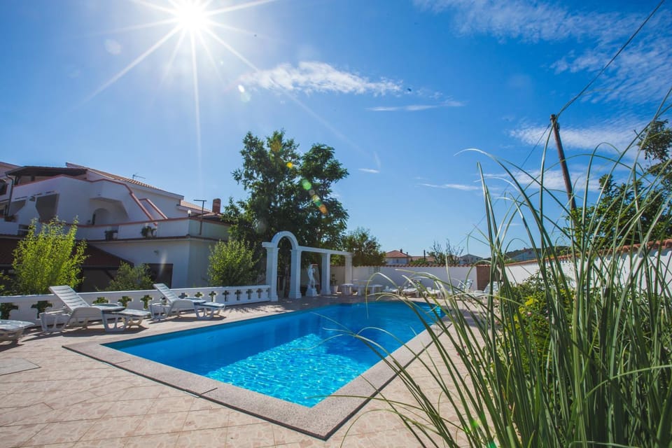 Pool view, Swimming pool
