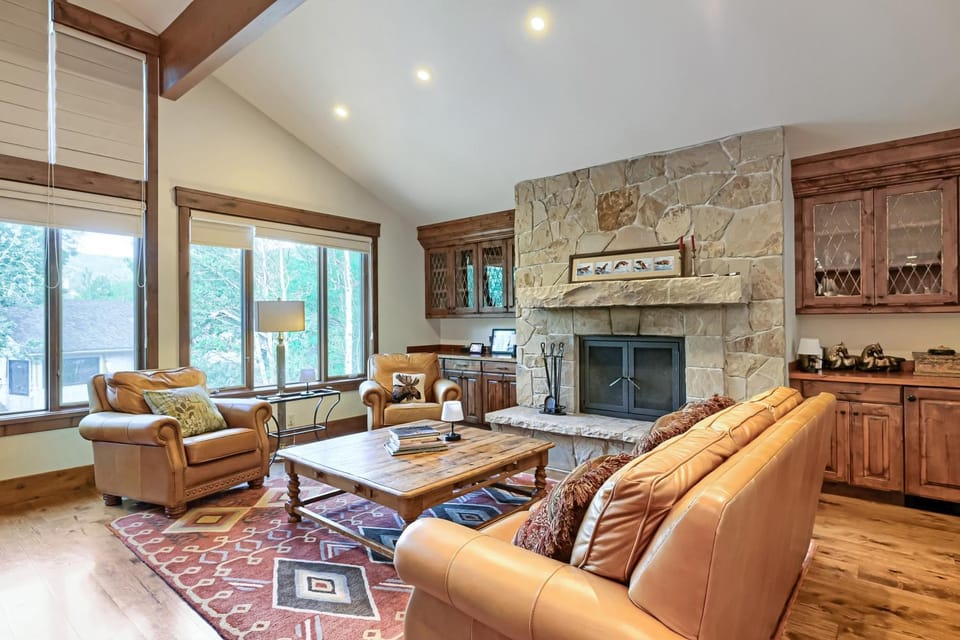 2430 Deer Valley Getaway! Peaceful Home Minutes from Deer Valley with Private Hot Tub! home House in Park City