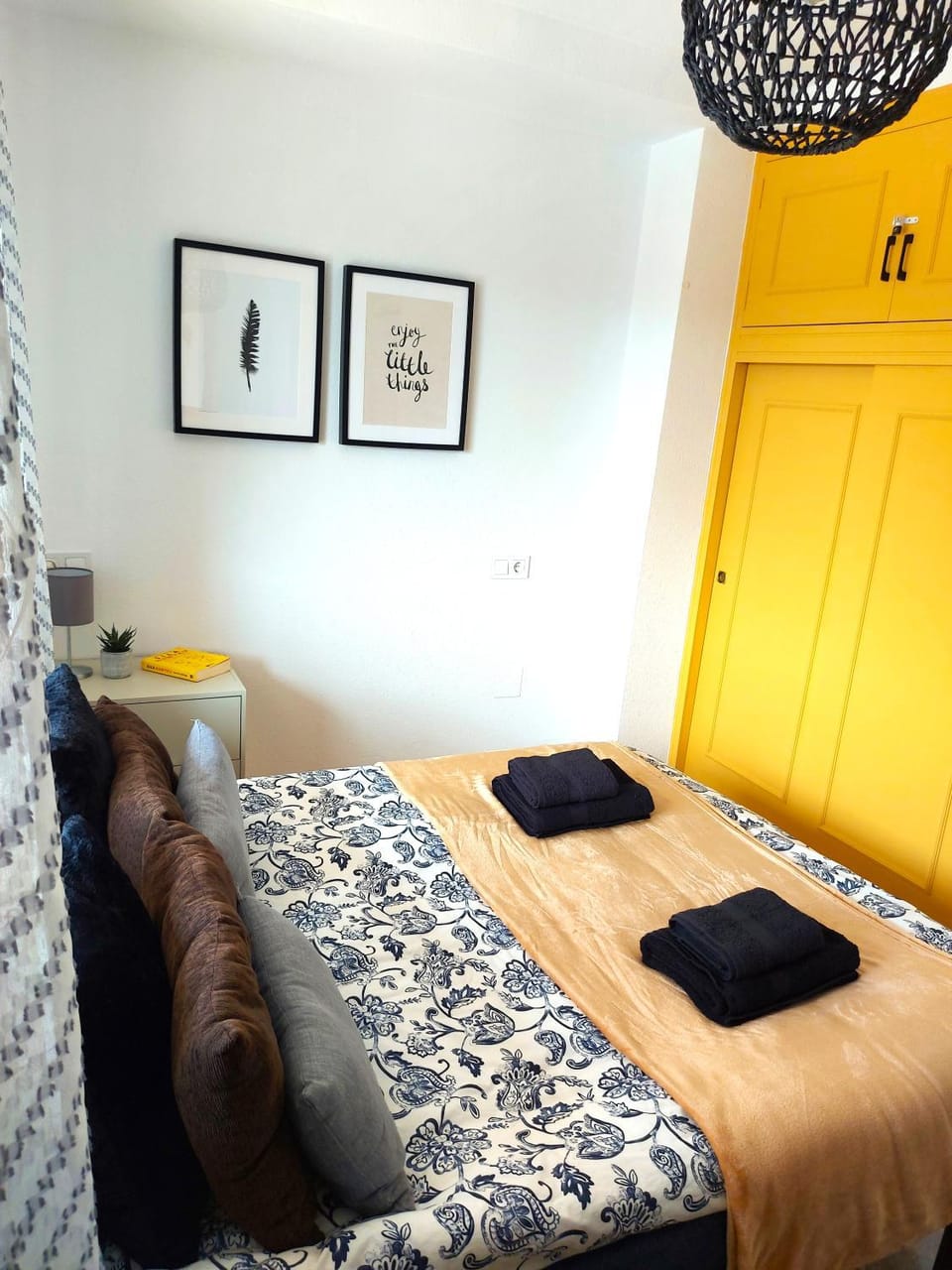 Bed, Bedroom, wardrobe